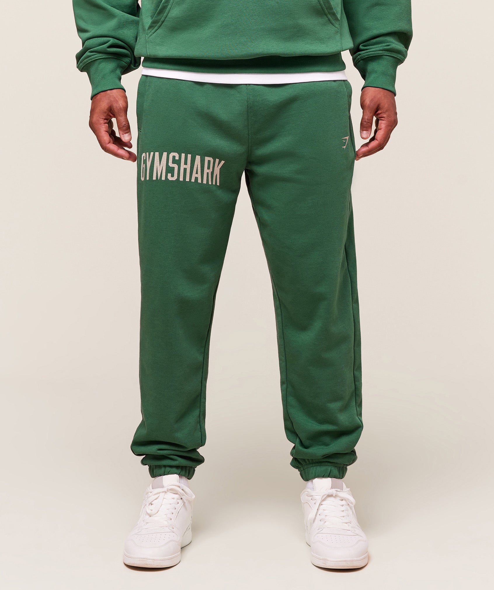 Gymshark Worn Graphic Jogger - Lift Green