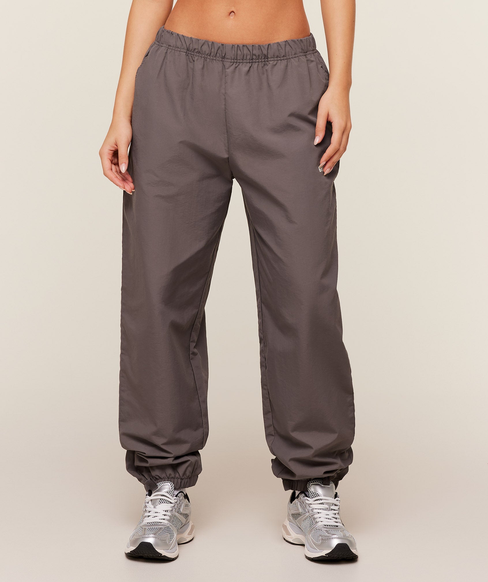 Gymshark Woven Track Pant - Cool Brown
