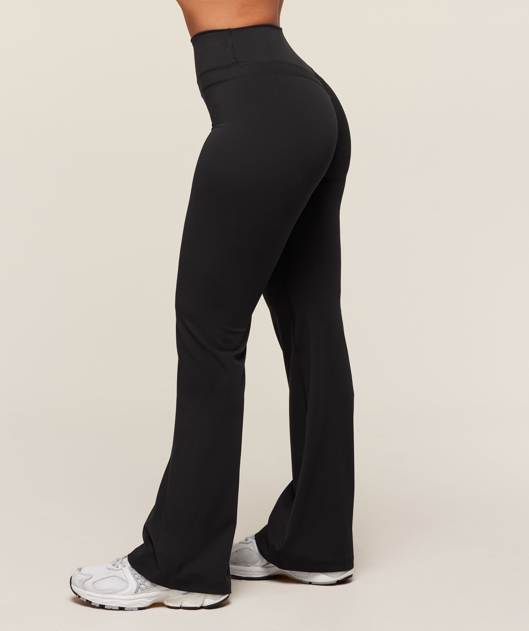 Gymshark Whitney Flared Leggings - Black