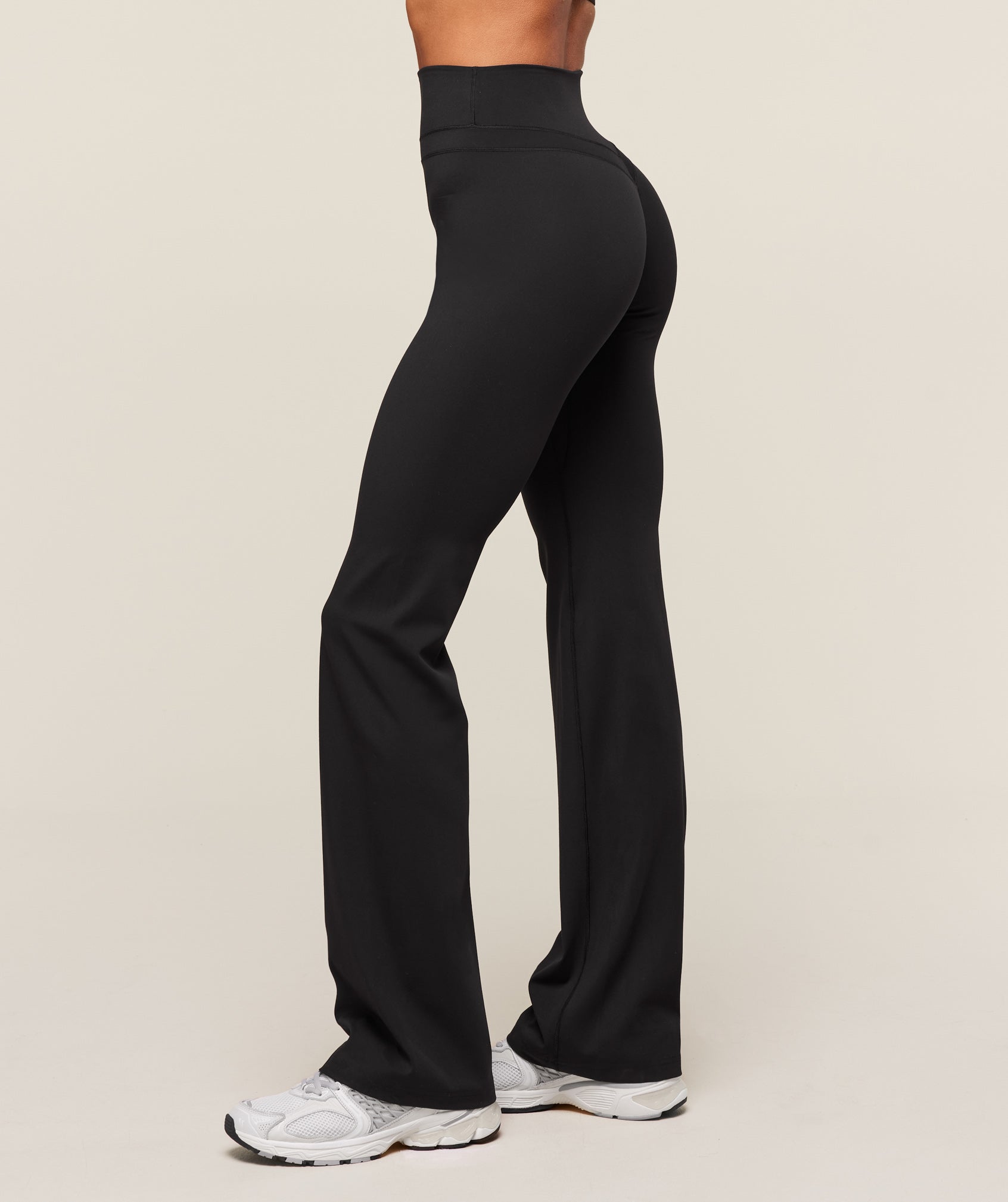 Gymshark Whitney Flared Leggings - Black