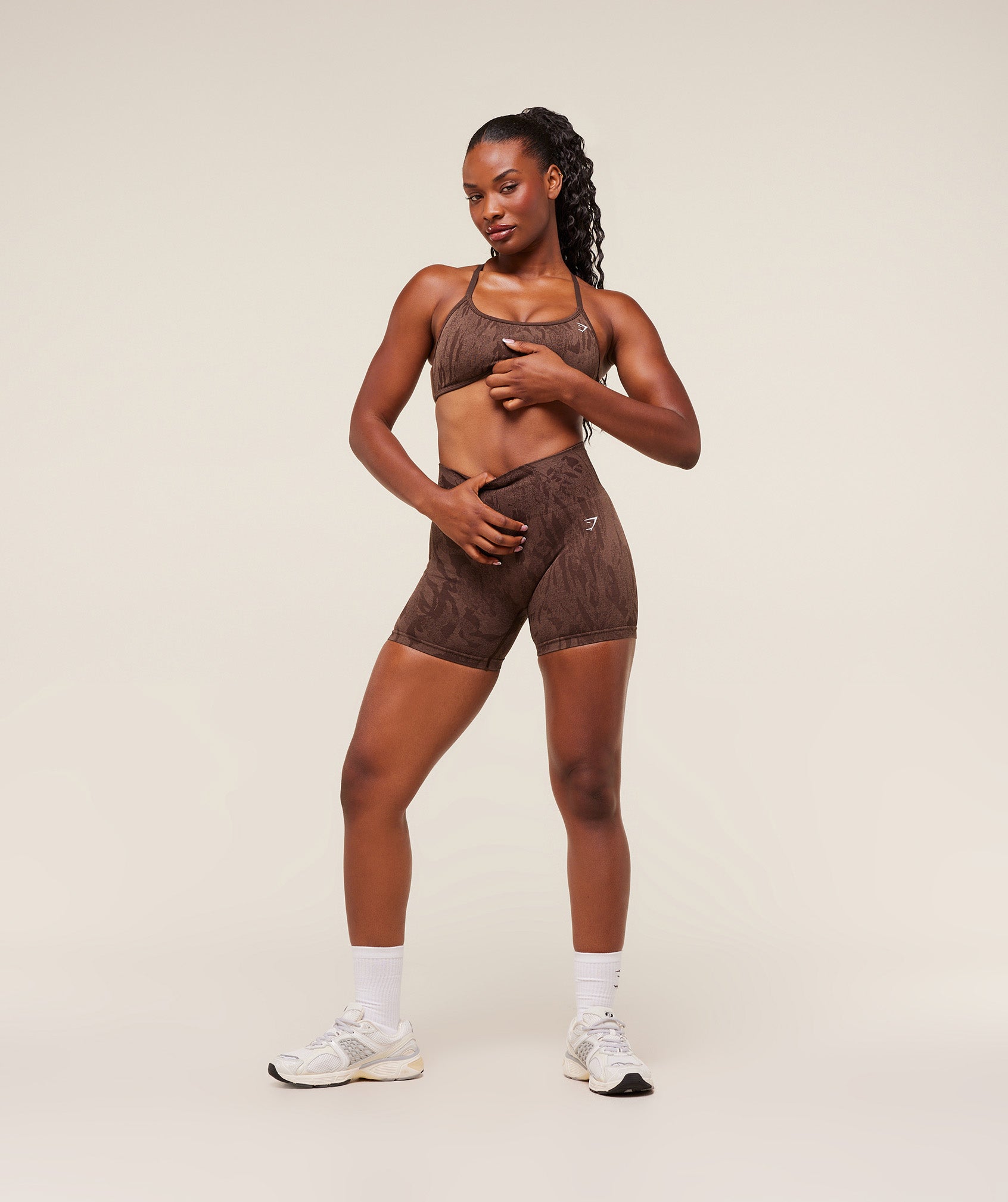 Gymshark Adapt Camo Cross Back Sports Bra - Archive Brown/Soft Brown