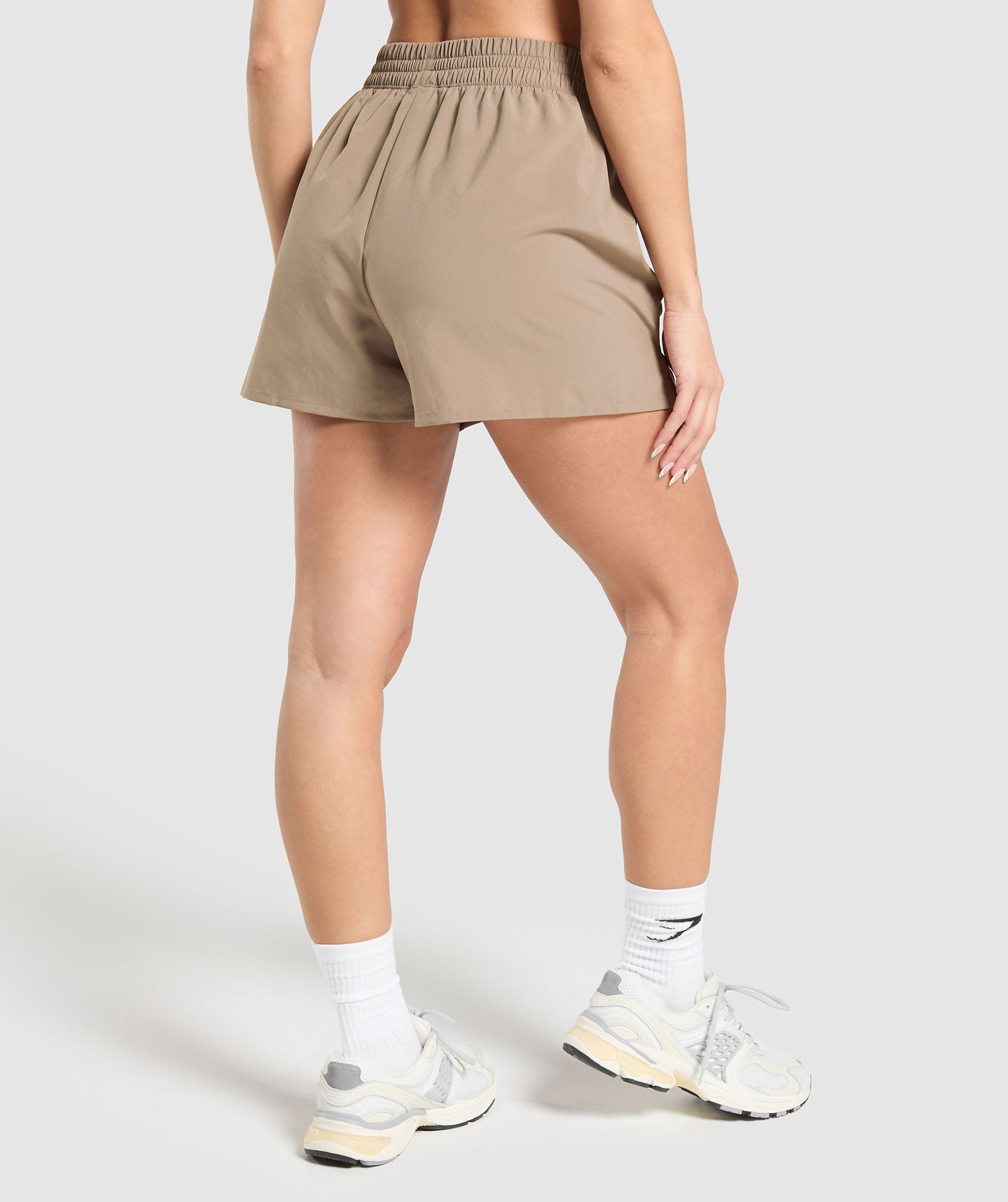 Gymshark Pintuck Shorts - Lifestyle Brown