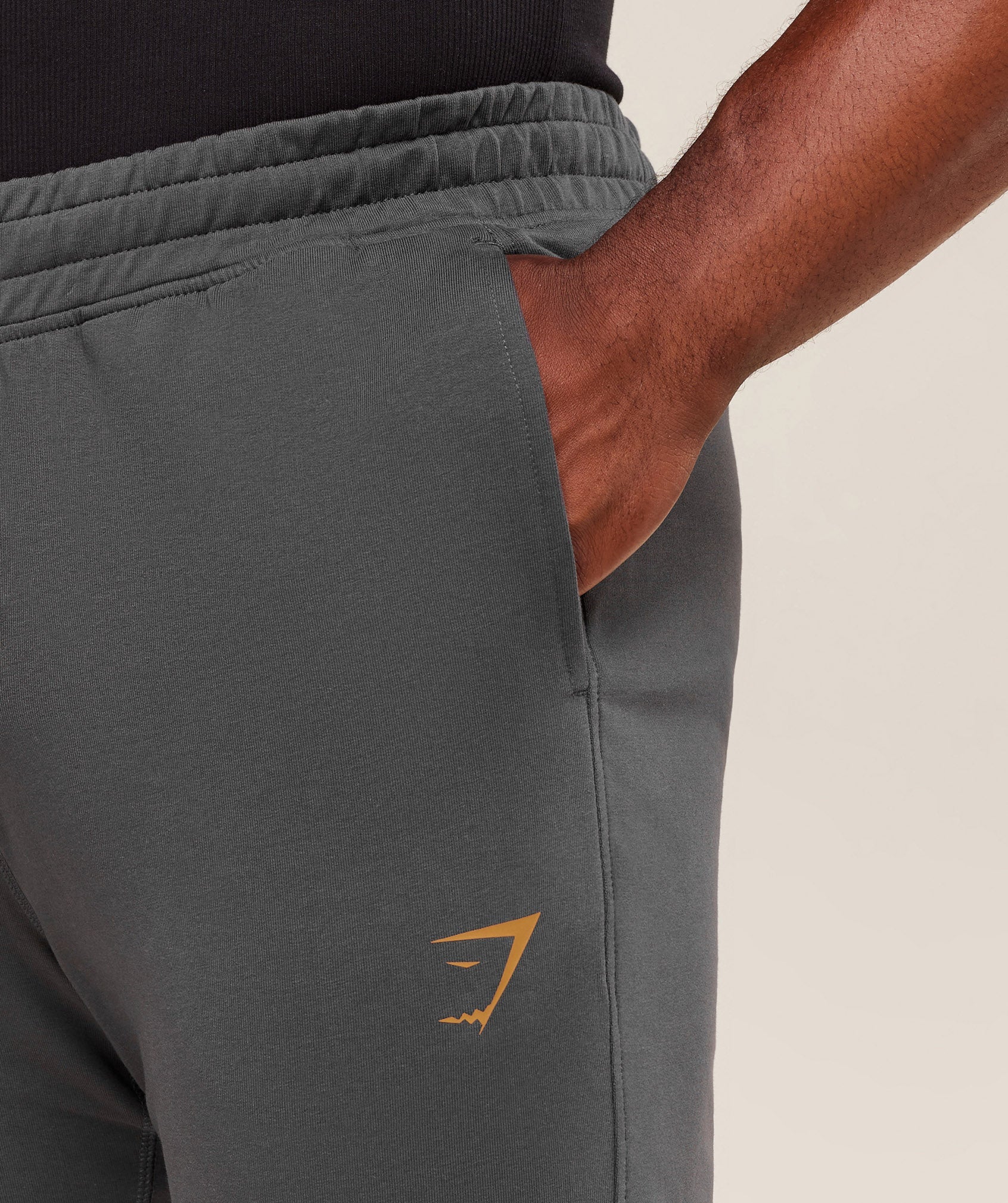 Gymshark Prime Joggers - Onyx Grey/Antique Gold