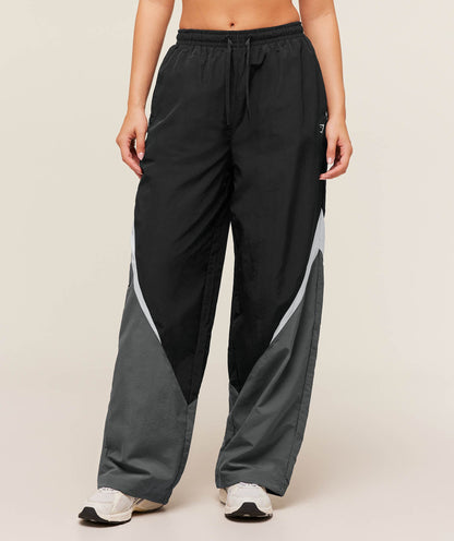 Gymshark Contrast Track Pant - Black/Graphite Grey/Oat White