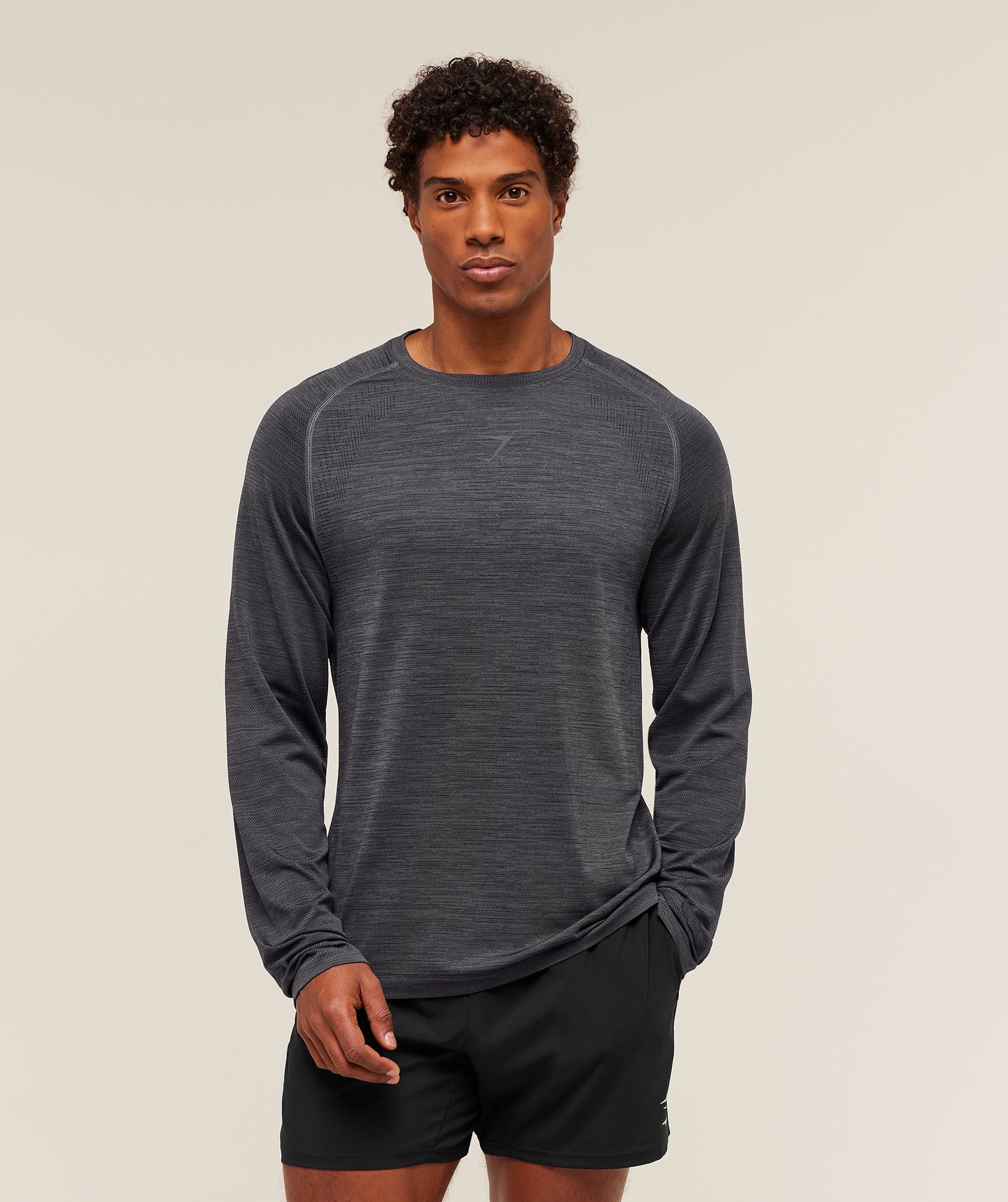Gymshark Versatile Seamless Long Sleeve T-Shirt - Dark Grey/Black