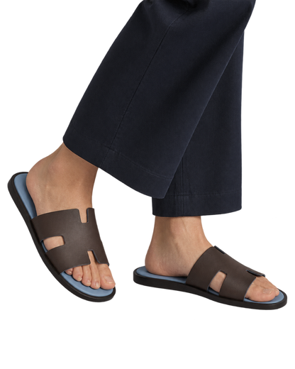 Izmir sandal in Moka / Bleu Jean