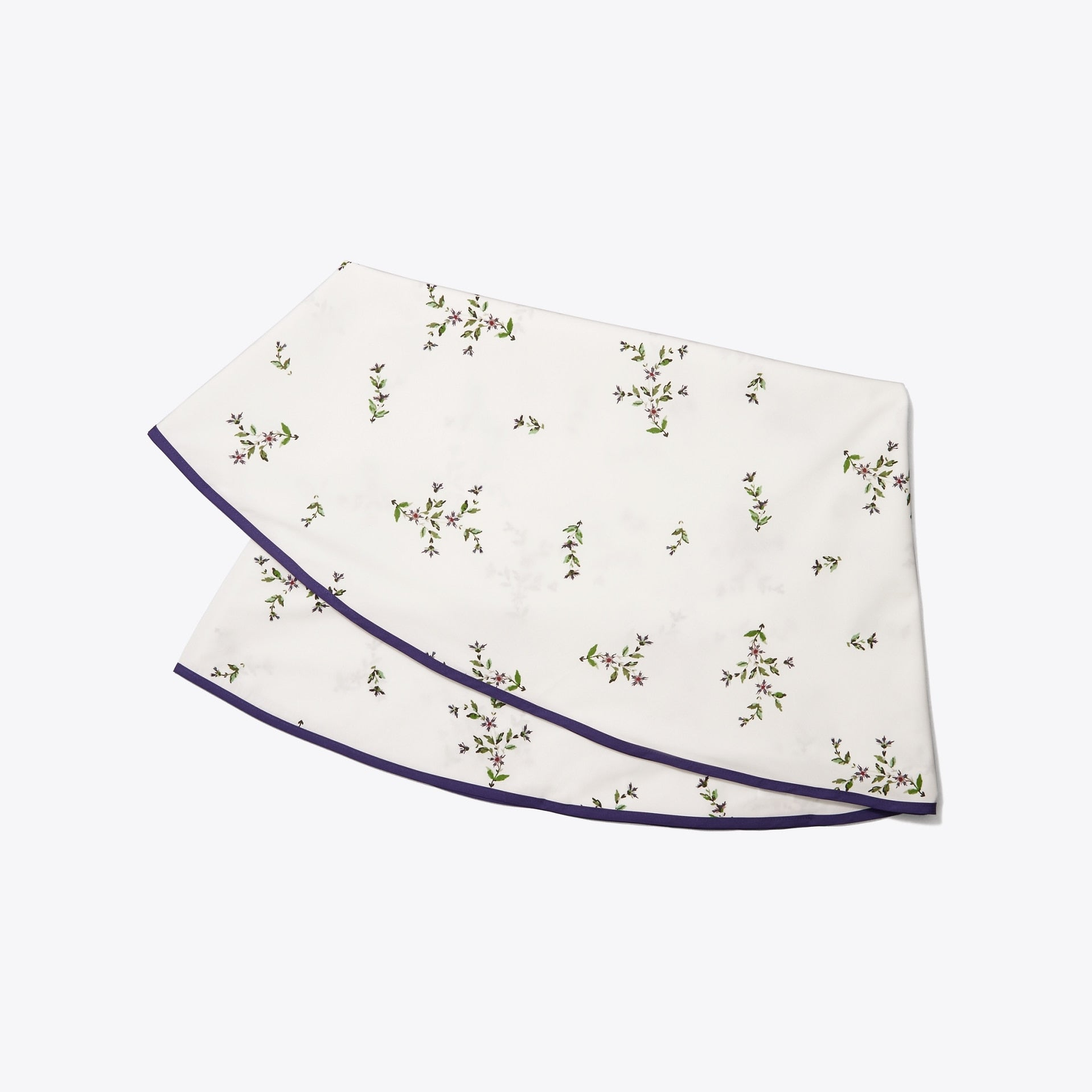 Jolie Fleur Round Tablecloth, 132"