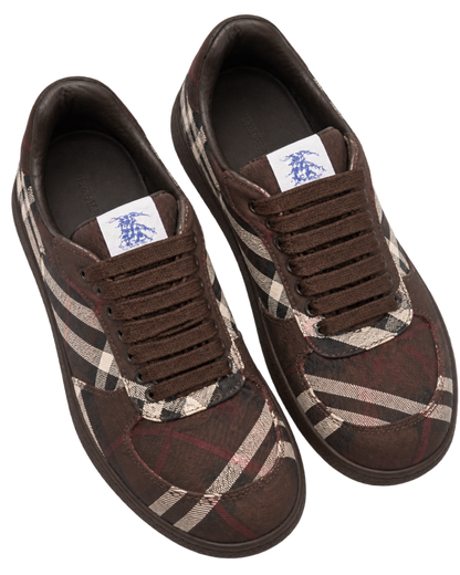 Lace-up sneakers with a checkered pattern