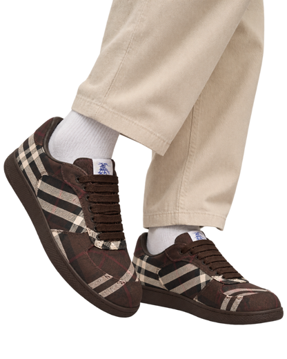 Lace-up sneakers with a checkered pattern