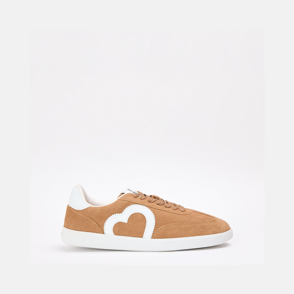 LM Cloud Low-Top Trainers
