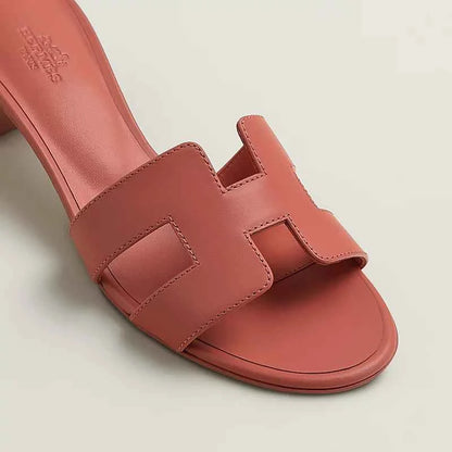 Oasis sandal