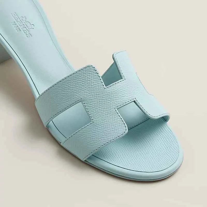 Oasis sandal