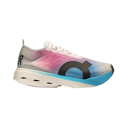 On Running Cloudboom Strike White | Horizon