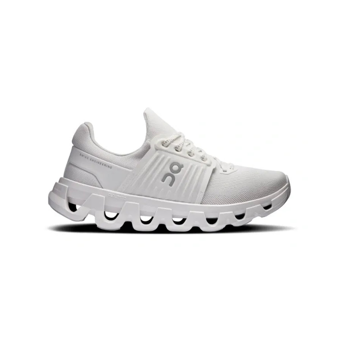 On running Cloudswift 4 AD White | White