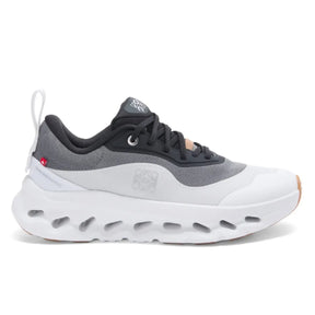 On Running Cloudtilt 2 x Loewe Black/White Gum