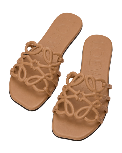 Petal Anagram slide in calfskin