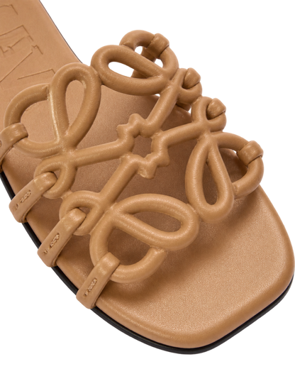 Petal Anagram slide in calfskin