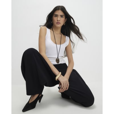 Petite Black Pleated Balloon Leg Trousers