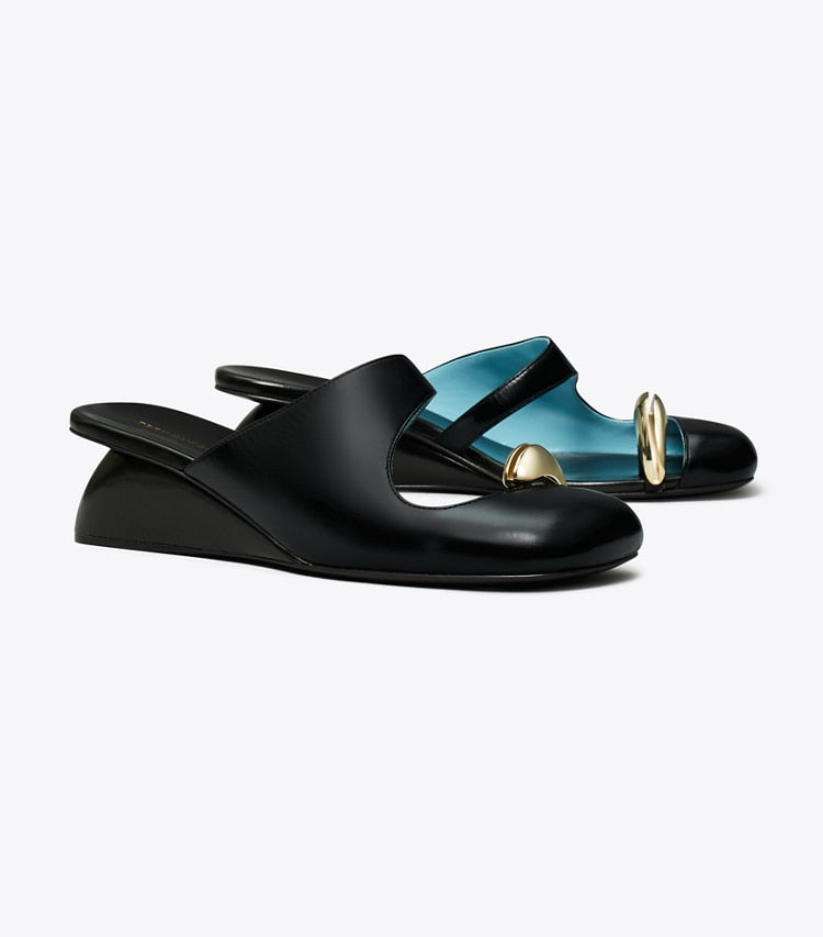 PIERCED MULE WEDGE