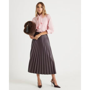 Pink poplin shirt with neck Tie