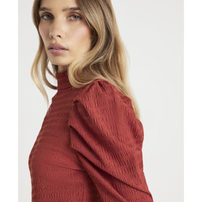 Red Long Sleeve Ruched Shoulder Textured Top