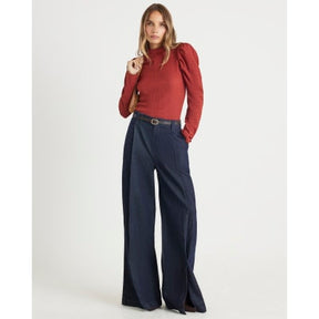 Red Long Sleeve Ruched Shoulder Textured Top