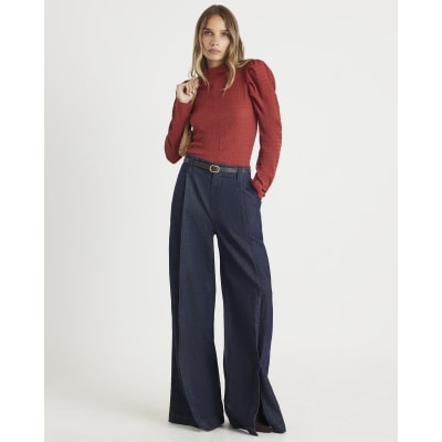 Red Long Sleeve Ruched Shoulder Textured Top