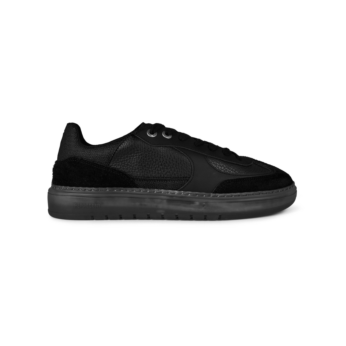 Virtus Low Trainers