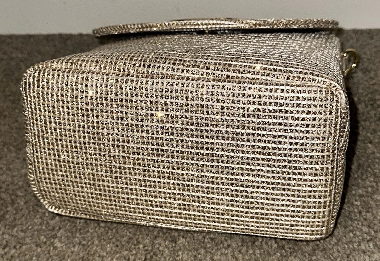 Rare Dior Beauty Vip Gift 2025 Gold Pouch Bag comes with Gold Strap