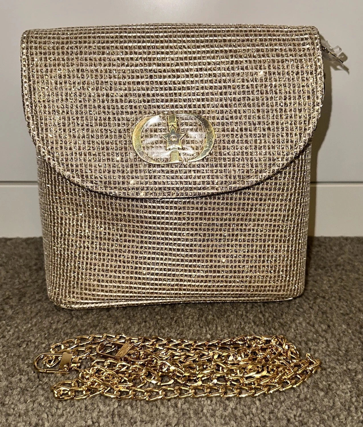 Rare Dior Beauty Vip Gift 2025 Gold Pouch Bag comes with Gold Strap