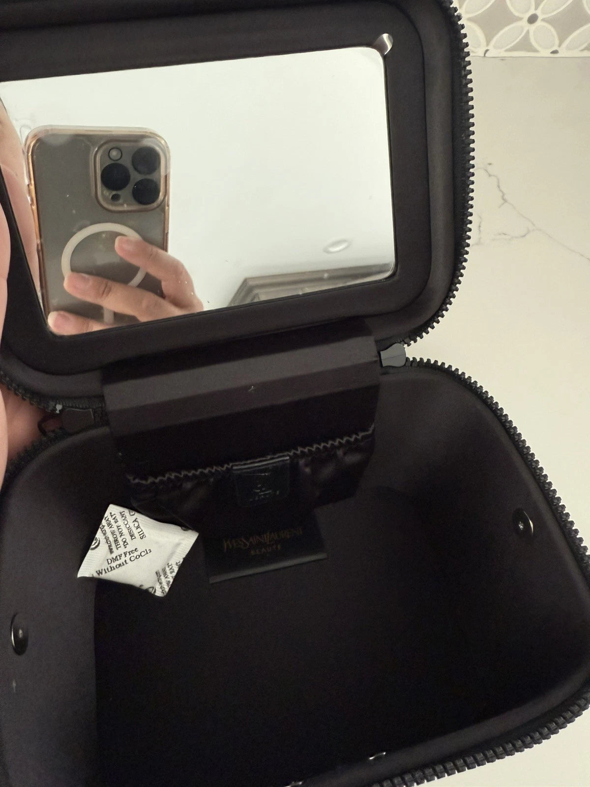 YSL Beaute Vanity Case VIP GIFT YVES Saint Laurent Bag Black