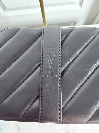 Yves Saint Laurent Beaute Beauty VIP Vanity Gold