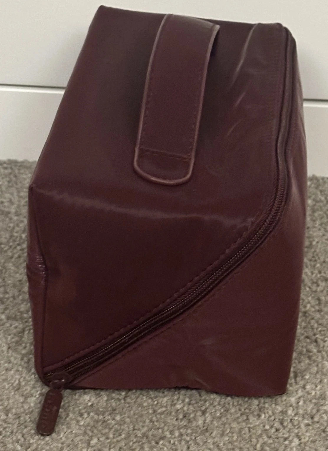 Gucci Beauty Vip Gift Red Toiletries Bag