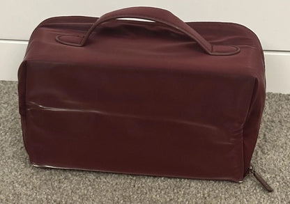 Gucci Beauty Vip Gift Red Toiletries Bag