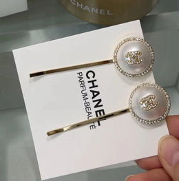 Chanel Beauty Set of 2 Pearl Hair Clips