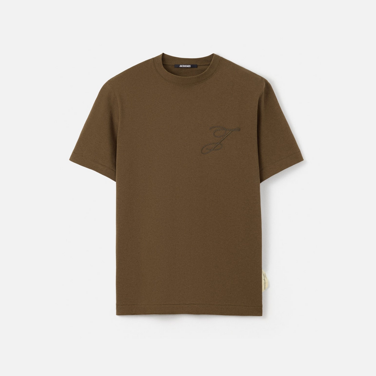 Short-sleeve t-shirt with embroidered logos.