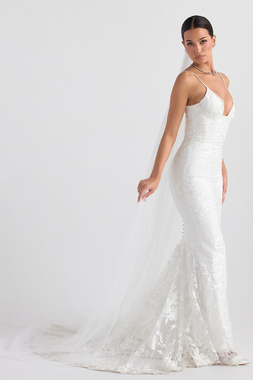 Leone white ultra long soft tulle veil