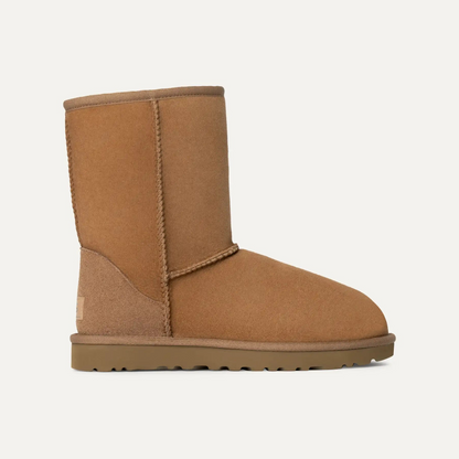 UGG Classic Boot – Twinface Sheepskin, 8" Shaft, Water Repellent, Sustainable Outsole