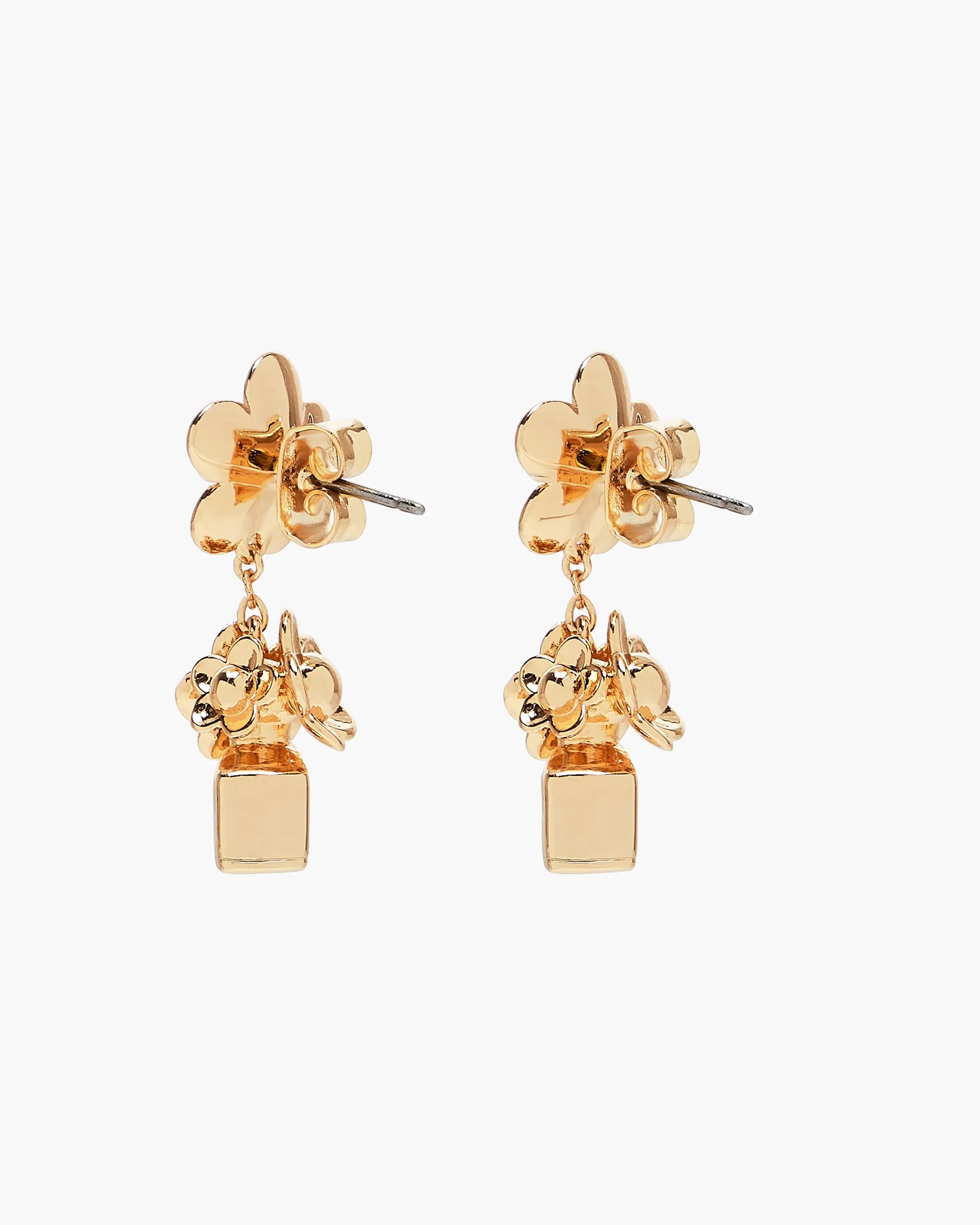 The Mini Icon Daisy Earrings