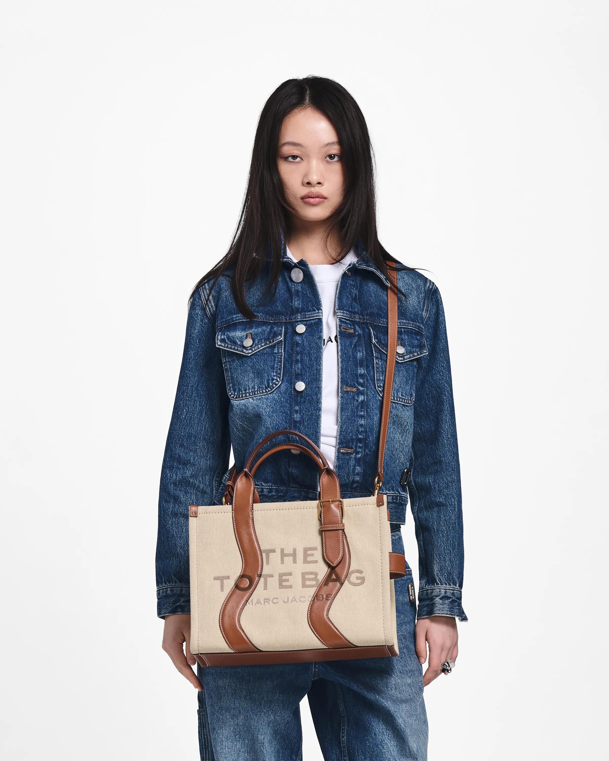 The Wavy Canvas Medium Tote Bag