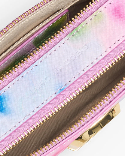 The Blurred Floral Snapshot