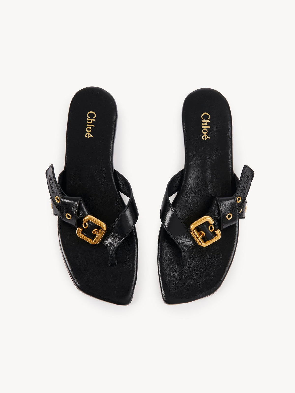 Mae sandal