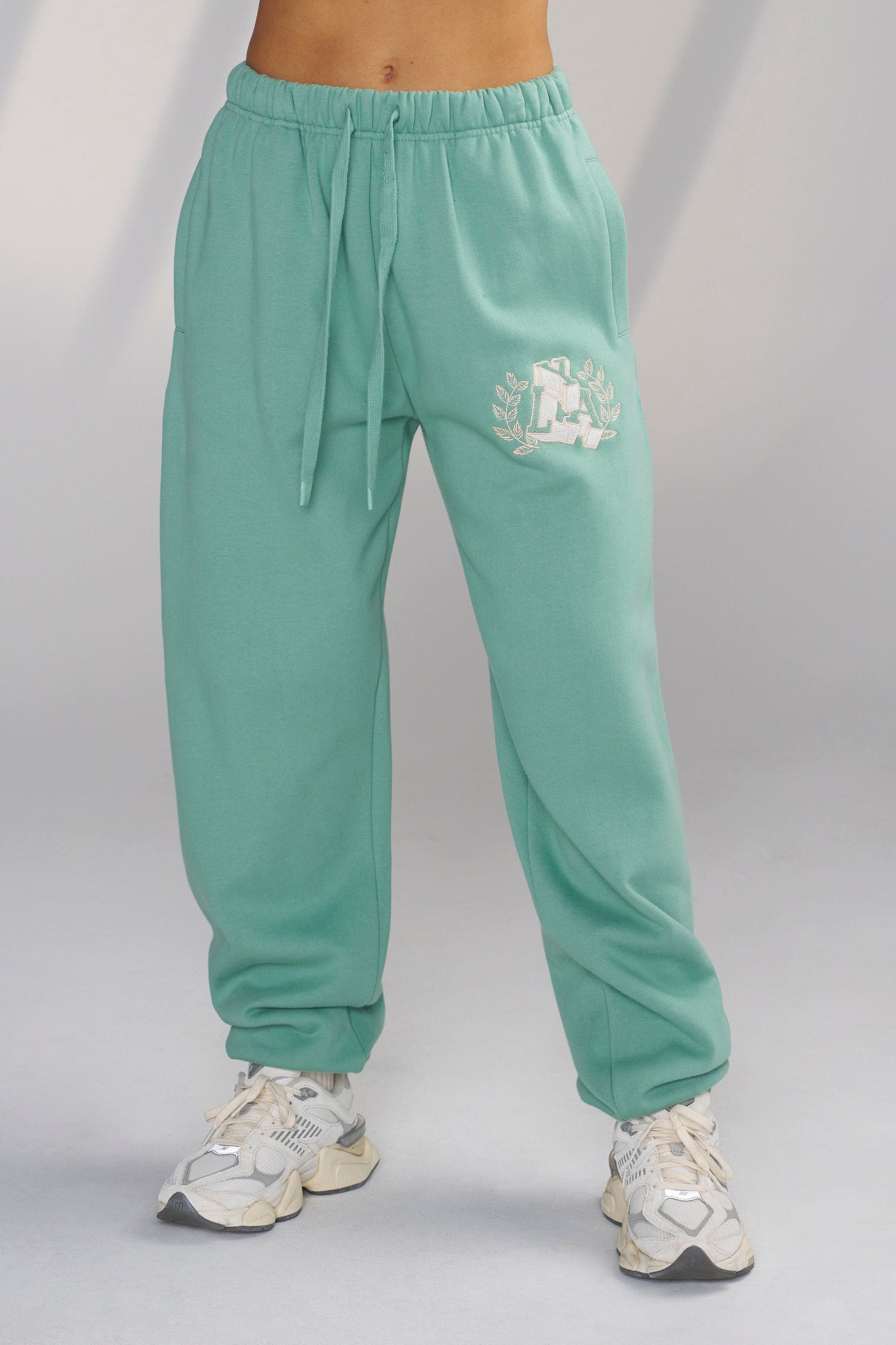 W226 - Teddy Jogger