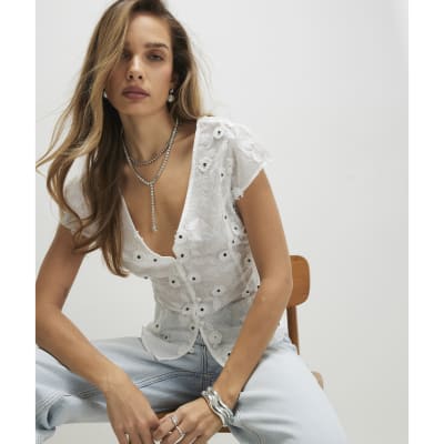 White 3D Floral Detail Short Sleeve Blouse