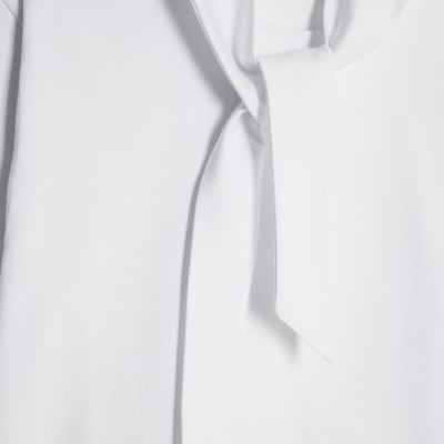 White Short Sleeve Scarf Neck T-shirt